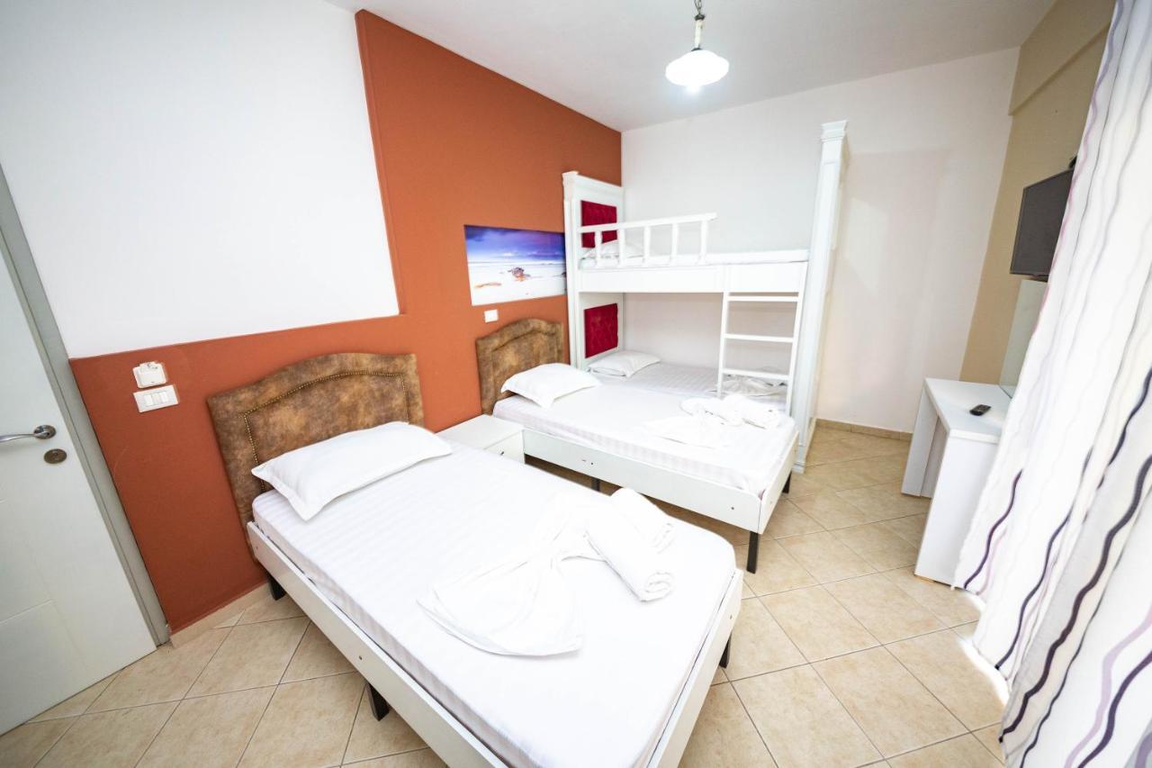 Ideal Aparthotel Saranda Buitenkant foto