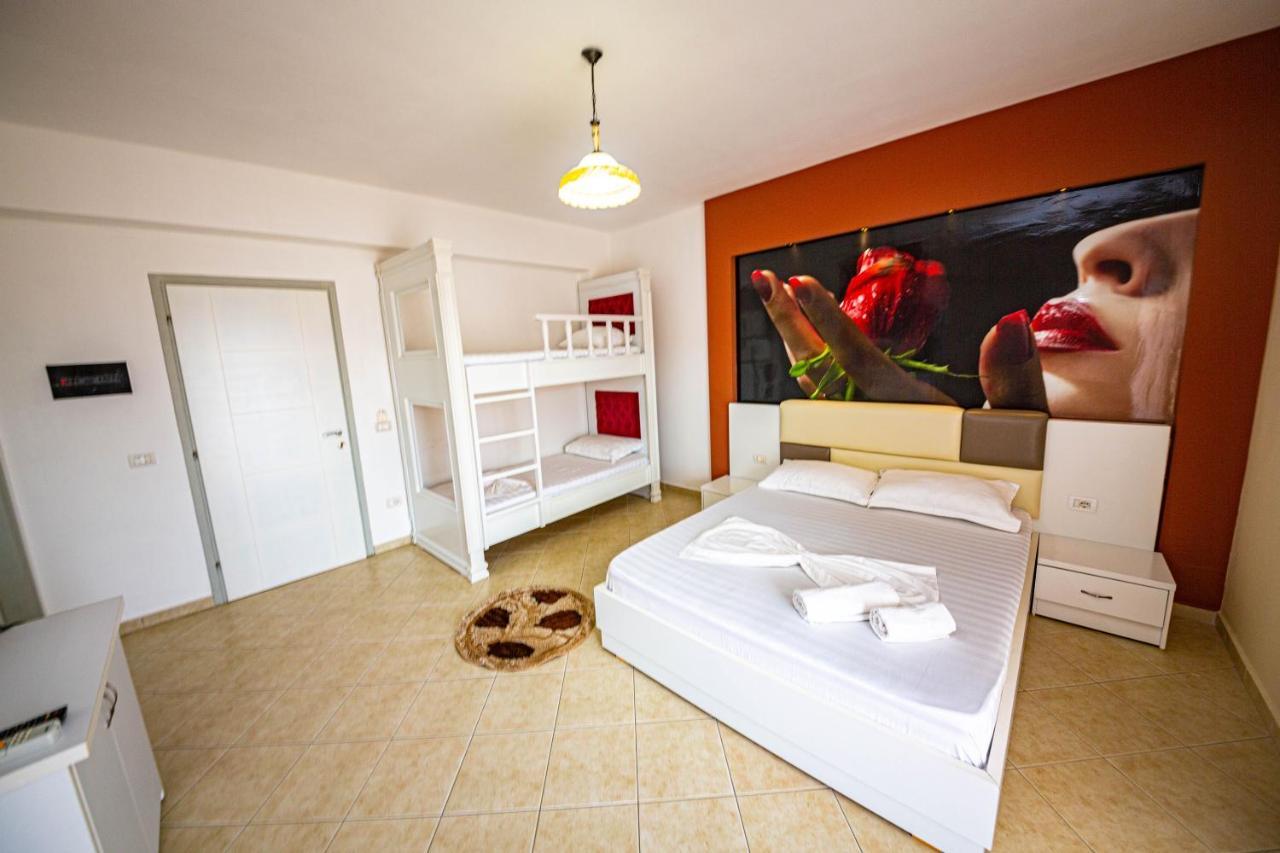 Ideal Aparthotel Saranda Buitenkant foto