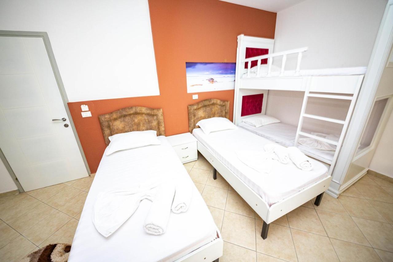 Ideal Aparthotel Saranda Buitenkant foto