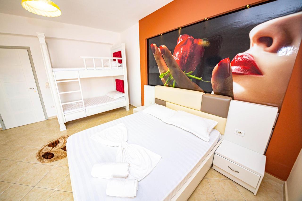 Ideal Aparthotel Saranda Buitenkant foto