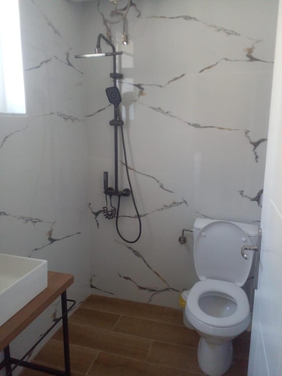Ideal Aparthotel Saranda Buitenkant foto